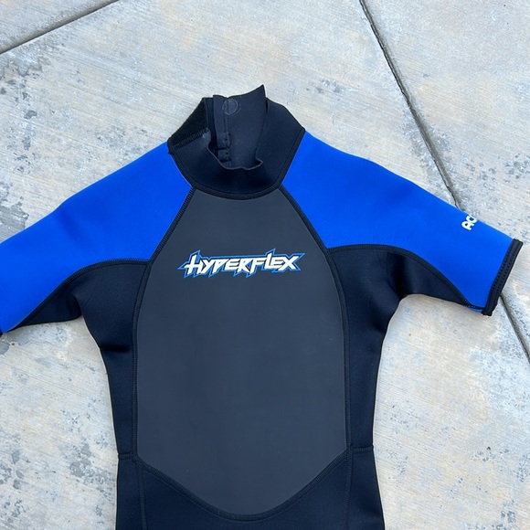 Hyperflex Wetsuit - Picture 2 of 6